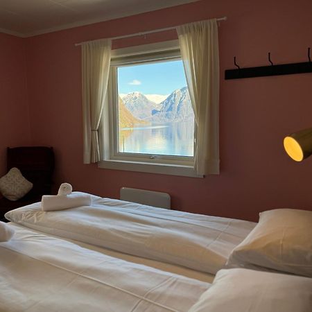 Svingen Guesthouse - Panoramic Fjord Views In Флам Экстерьер фото